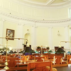 Biblioteka na Koszykowej - Czytelnia Główna w Bibliotece na Koszykowej