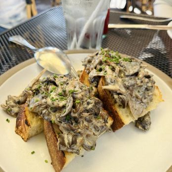 Vesta - Mushroom Toast - delicious - Pizza Near Me - Redwood City, California Vesta - Mushroom Toast - delicious - Pizza Near Me - Redwood City, California