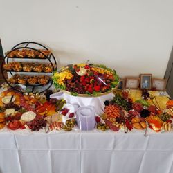 Dee's Catering