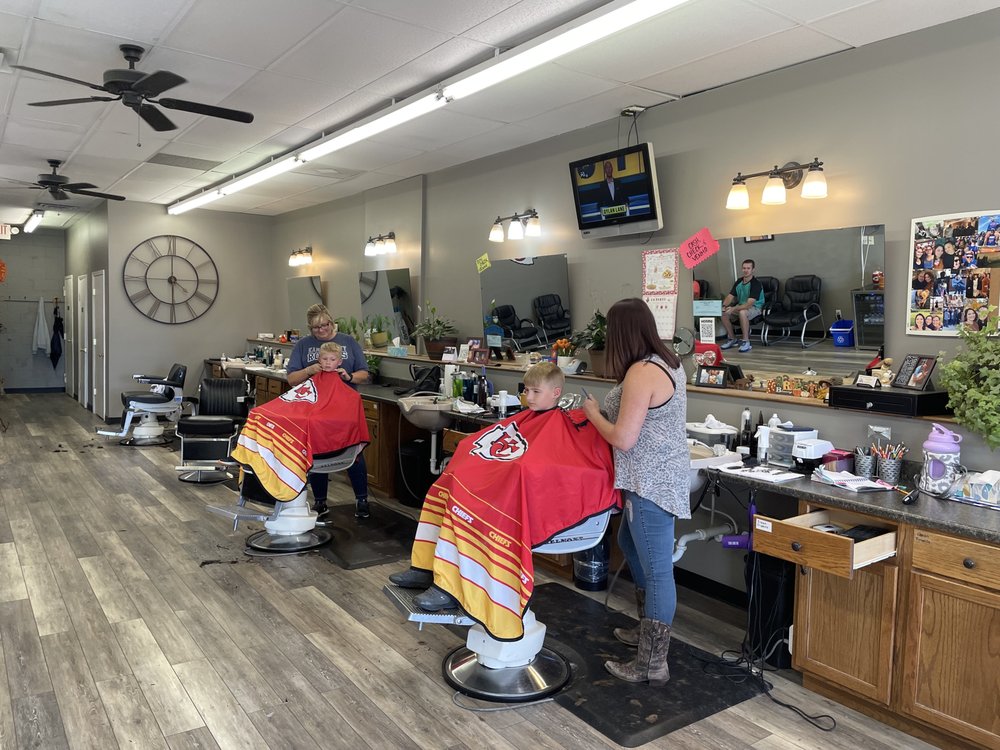 BARBERS OF STANLEY STATION Updated June 2024 13 Photos 7693 W