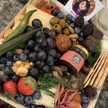 Amor y Queso - Cheese Shops Near Me - Dallas, Texas