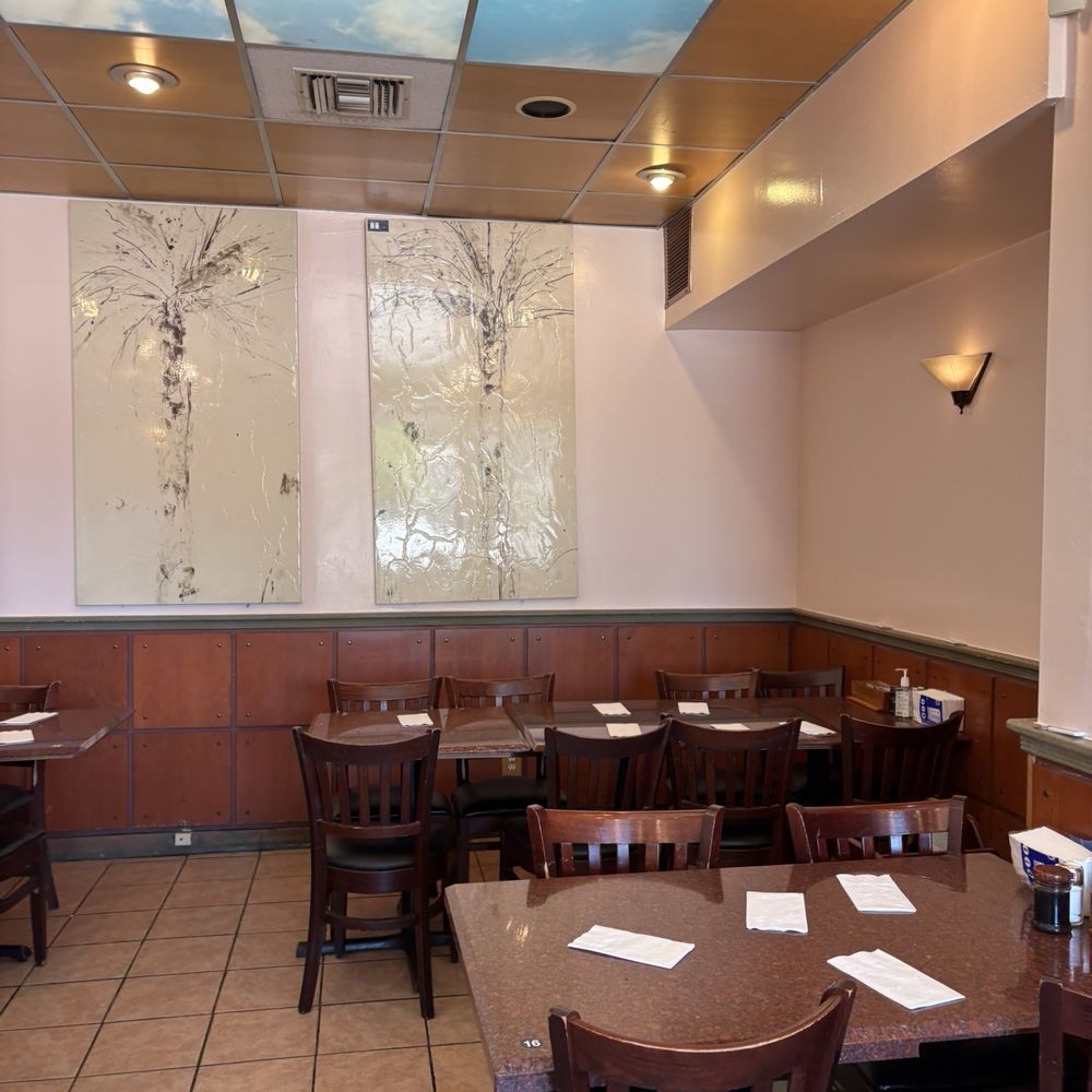 ABC Tofu House - Dining area - Korean Near Me - Reseda, California ABC Tofu House - Dining area - Korean Near Me - Reseda, California