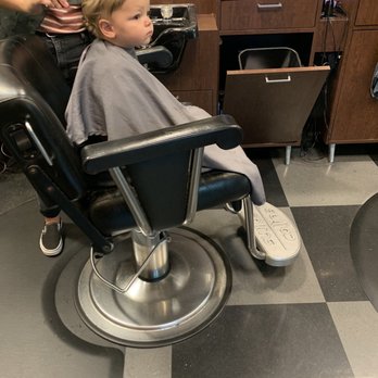 Uncle Classic Barbershop - Barbers Near Me - Franklin, Tennessee Uncle Classic Barbershop - Barbers Near Me - Franklin, Tennessee