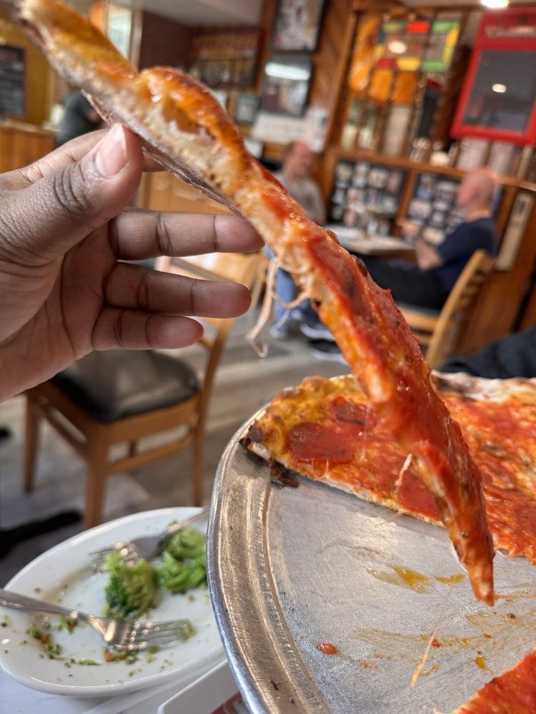 Johnny's Pizzeria