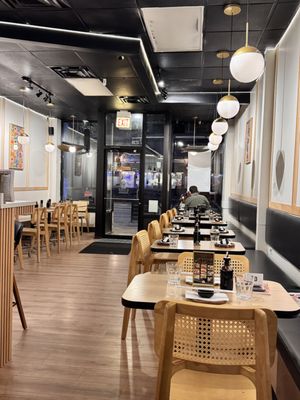 Lucky Trendy Sushi by null