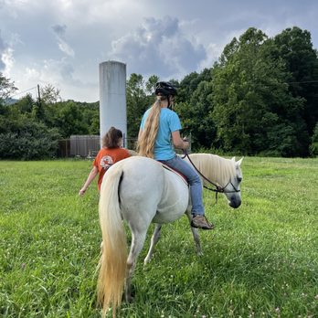 Arrowood Riding Stables - Horseback Riding Near Me - Canton, North Carolina Arrowood Riding Stables - Horseback Riding Near Me - Canton, North Carolina