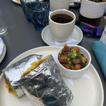 Blossom and Root Kitchen - Breakfast burrito with potatoes - Vegan Near Me - Danville, California