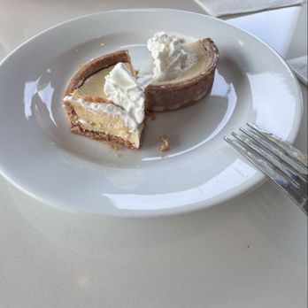 Lunch Lobster Roll - Key Lime Tart - Seafood Near Me - Southampton, New York Lunch Lobster Roll - Key Lime Tart - Seafood Near Me - Southampton, New York