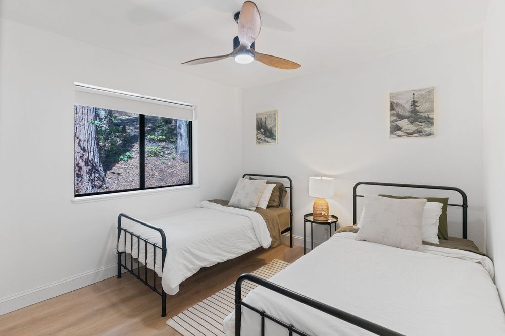 LAKEWOOD CABIN RENTAL Updated June 2024 14 Photos Pollock Pines