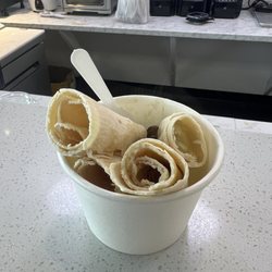 Ohh Bobaa - Rolled Ice Cream w/ fresh Boba!