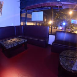 Pure Cafe & Lounge