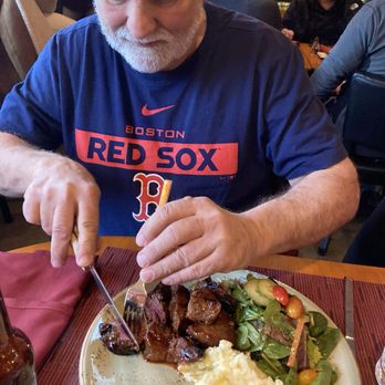 Murray’s Tavern - More steak tips! - Bars Near Me - Revere, Massachusetts Murray’s Tavern - More steak tips! - Bars Near Me - Revere, Massachusetts