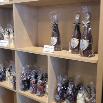 Winfield's Chocolate Bar - Desserts Near Me - Houston, Texas Winfield's Chocolate Bar - Desserts Near Me - Houston, Texas