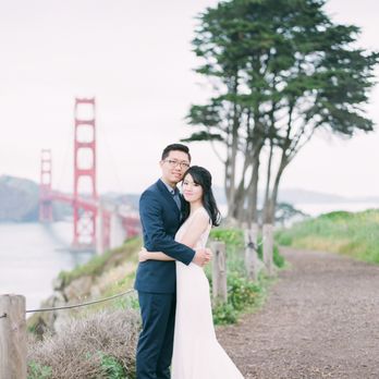 Stella Yang Photography - Pre wedding photo shot by Golden gat bridge in San Francisco - Session Photography Near Me Stella Yang Photography - Pre wedding photo shot by Golden gat bridge in San Francisco - Session Photography Near Me