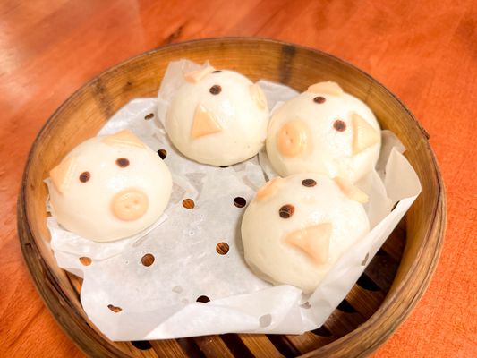 Steamy Piggy by null