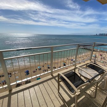 Kaimana Beach Hotel - Panoramic Oceanfront Corner Room 5th floor view - Hotels Near Me - Honolulu, Hawaii Kaimana Beach Hotel - Panoramic Oceanfront Corner Room 5th floor view - Hotels Near Me - Honolulu, Hawaii