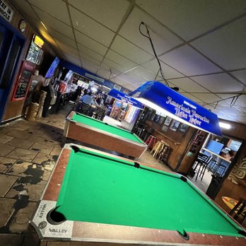 The Reef - Bar area - pool tables - Chicken Wings Near Me - Pensacola Beach, Florida The Reef - Bar area - pool tables - Chicken Wings Near Me - Pensacola Beach, Florida