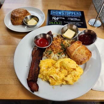 Huckleberry Bakery & Cafe - Breakfast & Brunch Near Me - Santa Monica, California Huckleberry Bakery & Cafe - Breakfast & Brunch Near Me - Santa Monica, California