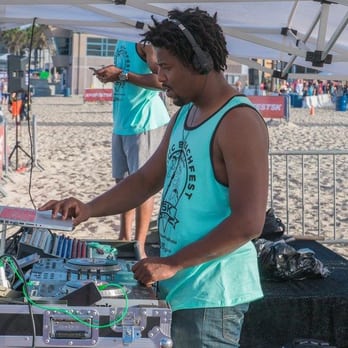 DJ Gamma Ray - DJ Gamma Ray keeping the runners pumped up at the Annual PB Fest 5k run. #PBFest5k - DJs Near Me DJ Gamma Ray - DJ Gamma Ray keeping the runners pumped up at the Annual PB Fest 5k run. #PBFest5k - DJs Near Me