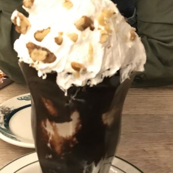 Peter Luger - The Holy Cow ice cream sundae - Steakhouses Near Me - Brooklyn, New York