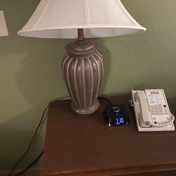 Red Lion Inn & Suites Perris - The light that didn't work - Hotels Near Me - Perris, California Red Lion Inn & Suites Perris - The light that didn't work - Hotels Near Me - Perris, California