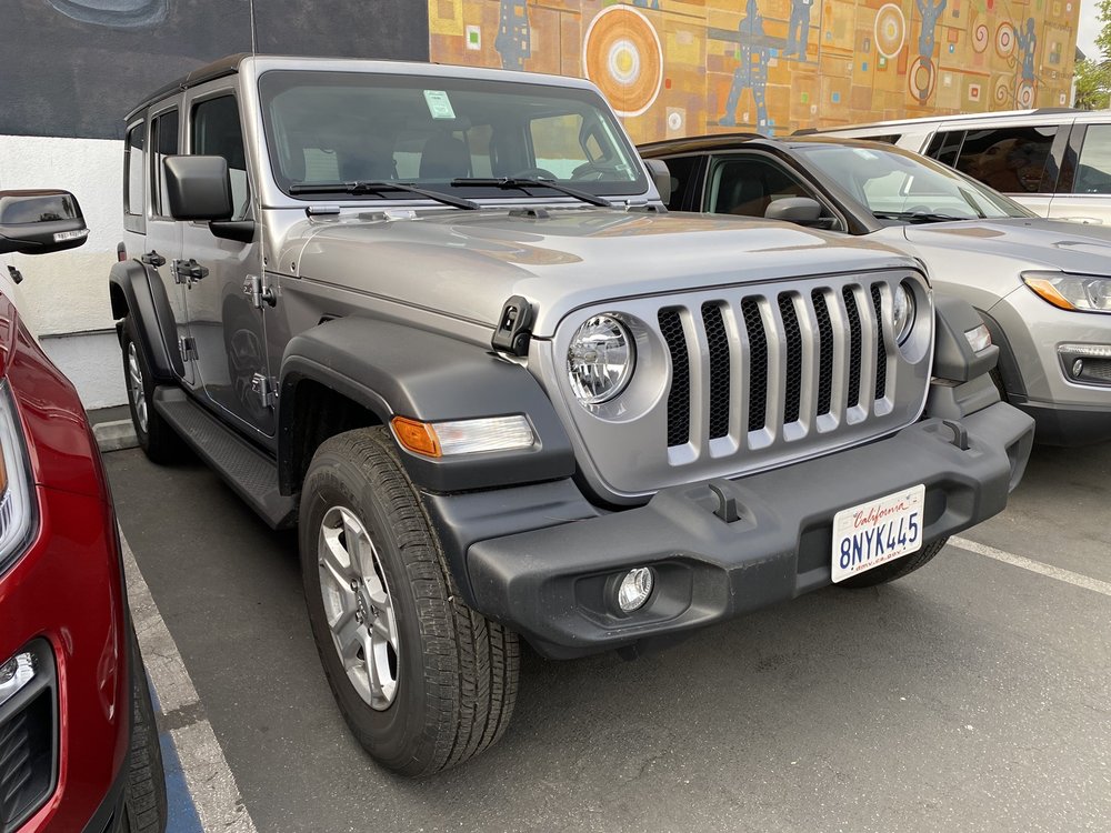 AVIS RENT A CAR 48 Photos & 59 Reviews 1027 Broadway, Santa Monica, California Car Rental