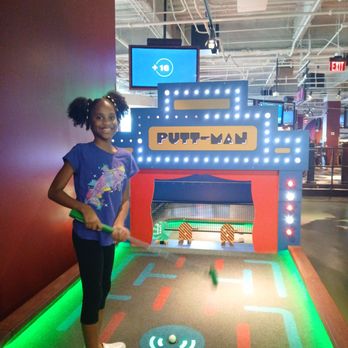 Puttshack - Houston - Mini Golf Near Me - Houston, Texas
