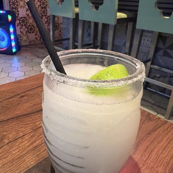 La Pina Cantina - Margarita for this muggy night! - Tacos Near Me - Honolulu, Hawaii La Pina Cantina - Margarita for this muggy night! - Tacos Near Me - Honolulu, Hawaii