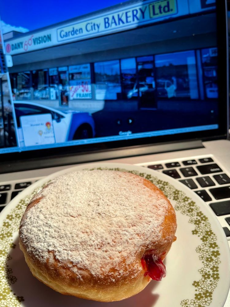Garden City Bakery Logo