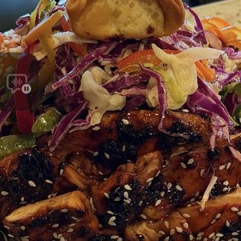 Michael's Bistro - Thai chicken salad - Cocktail Bars Near Me - Lawrence, Massachusetts