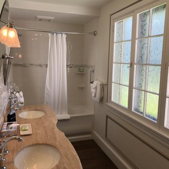 Ivy Manor Inn - Hotels Near Me - Bar Harbor, Maine Ivy Manor Inn - Hotels Near Me - Bar Harbor, Maine