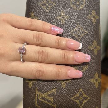 V-Star Nail Lounge - Nail Salons Near Me - Tukwila, Washington V-Star Nail Lounge - Nail Salons Near Me - Tukwila, Washington