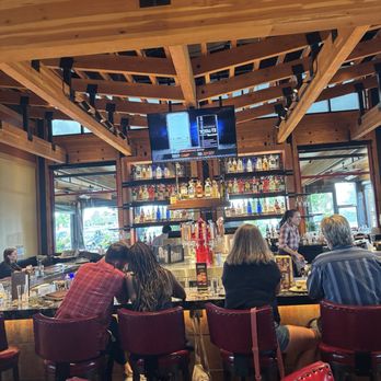 Lazy Dog Restaurant & Bar - New American Near Me - Oak Brook, Illinois