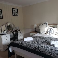 The Highwayman Hotel - Room 2