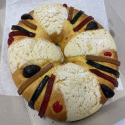 Chapala Bakery 2 - Rosca de Reyes