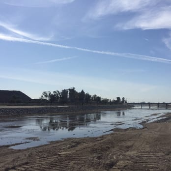 Santa Ana River Trail - Hiking Near Me - Orange, California