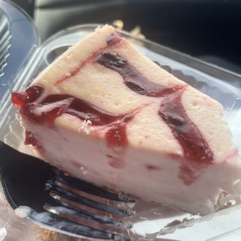 High Society Cheesecake - Strawberry cheesecake - Desserts Near Me - Lincoln, Nebraska High Society Cheesecake - Strawberry cheesecake - Desserts Near Me - Lincoln, Nebraska