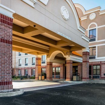 Comfort Inn Suites Airport American Way 22 Photos 16 Reviews