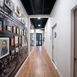 The WalkGood Yard - Photo Moment Hallway