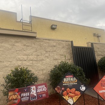 Zaxbys - Fast Food Near Me - Birmingham, Alabama Zaxbys - Fast Food Near Me - Birmingham, Alabama