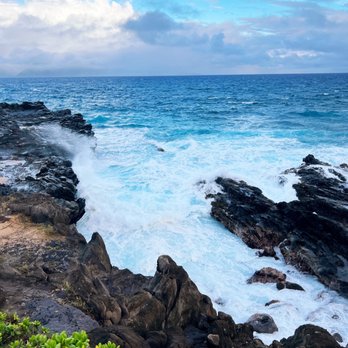 Kapalua Coastal Trail - Hiking Near Me - Lahaina, Hawaii