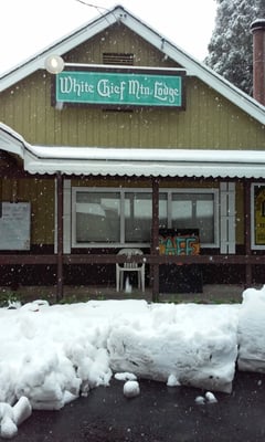White Chief Mountain Lodge by null