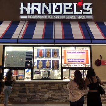 Handel's Homemade Ice Cream - Outside / Counter - Ice Cream & Frozen Yogurt Near Me - Glendora, California