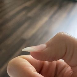 Luxx Nails & Spa - Picture of my thumb the day after I got them done.