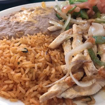 Cafe Plato Loco - Lunch chicken fajitas - Mexican Near Me - Cedar Hill, Texas Cafe Plato Loco - Lunch chicken fajitas - Mexican Near Me - Cedar Hill, Texas