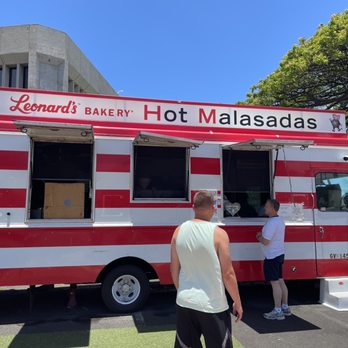 Leonard's Bakery - Bakeries Near Me - Honolulu, Hawaii