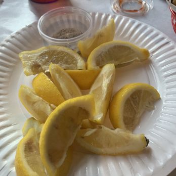 Rockin Crawfish - Lemons w Salt & Pepper Seasoning & a Strawberry Lemonade (tasted more like Kool-Aid $3.75) - Cajun/Creole Near Me - San Pablo, California