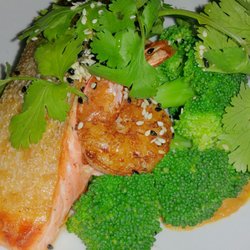 Dockside Restaurant - Salmon and prawn main dish (just one prawn, BTW)