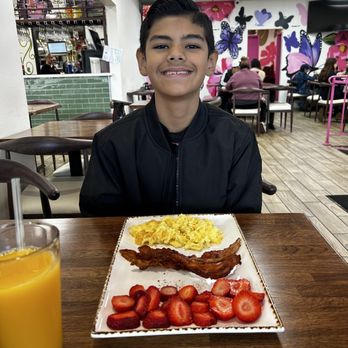 Madres Brunch - My kids loved it. Great spot for friends or family. Very prompt and accommodating. - Breakfast & Brunch Near Me - Whittier, California Madres Brunch - My kids loved it. Great spot for friends or family. Very prompt and accommodating. - Breakfast & Brunch Near Me - Whittier, California