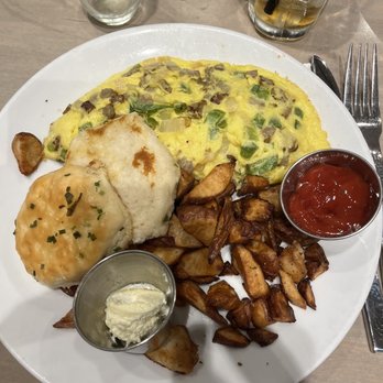 SweetDiner - Wisconsin Omelette - Diners Near Me - Milwaukee, Wisconsin
